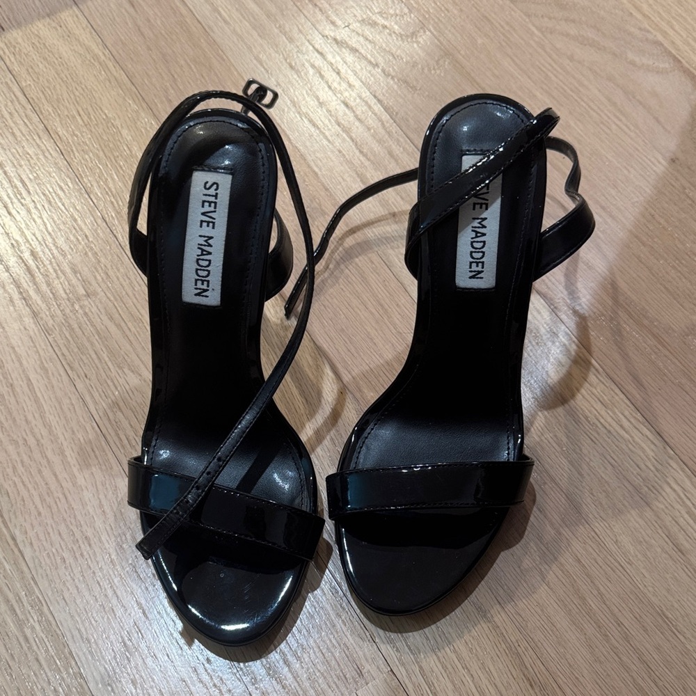 Steve Madden Glossy Black Heels